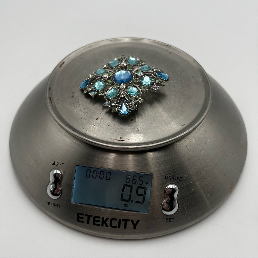 Vintage Aurora Borealis Silver Tone Blue Green Stones Brooch - Picture 13 of 13